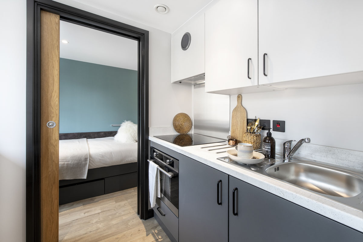 Image of Luna, Hatfield