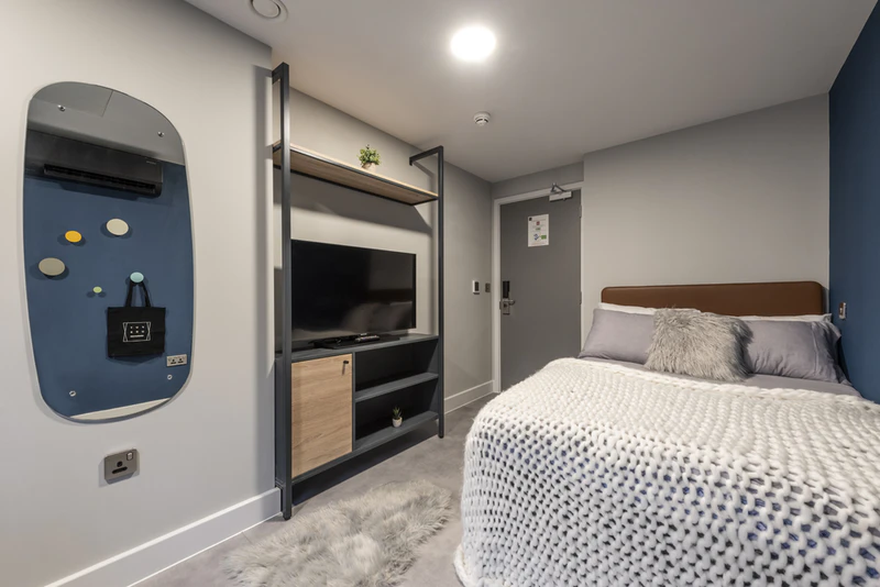 Image of Luxurio, Loughborough