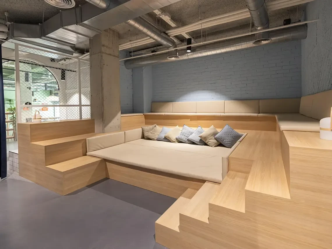 Executive Studio - image 34