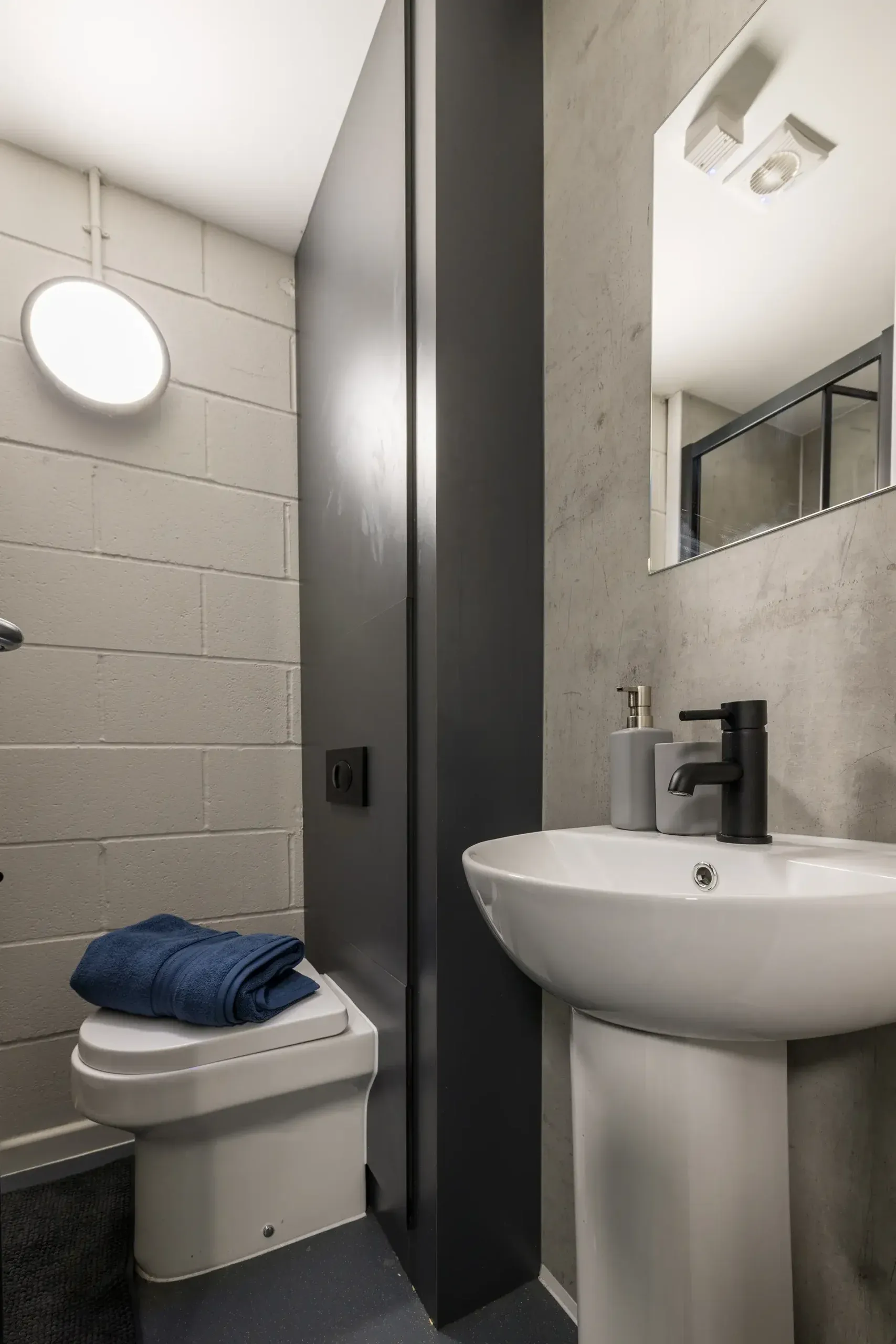 Image of Meadowside Court, Dundee