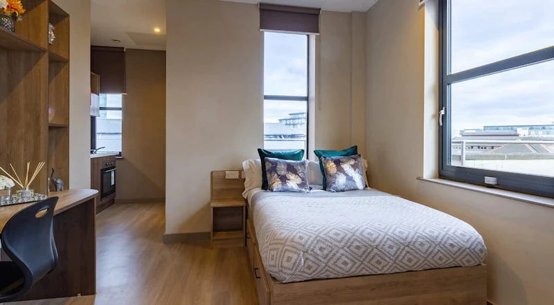 Image of New Century Place, Reading