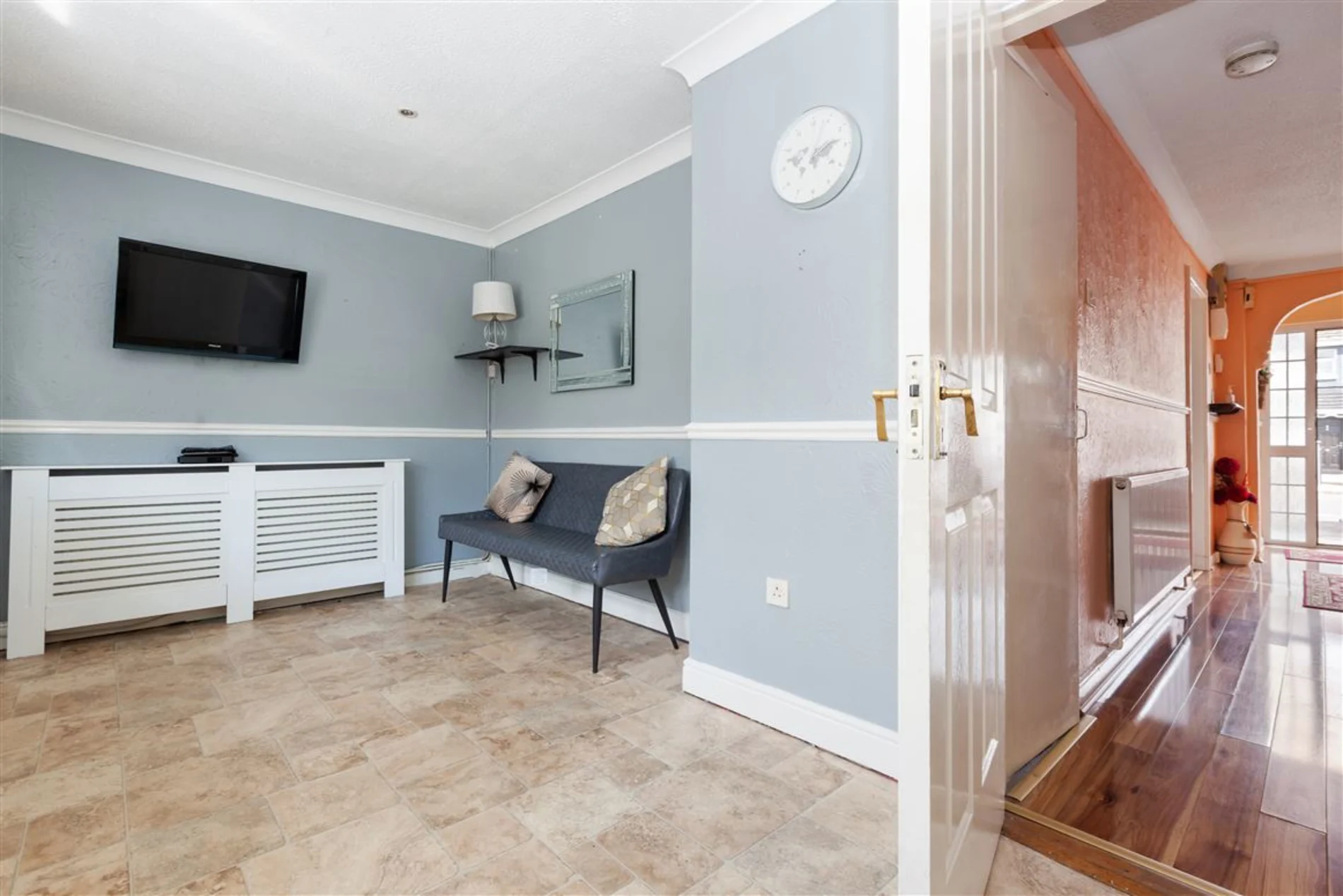 Image of Oriel Street Apartment, Dublin