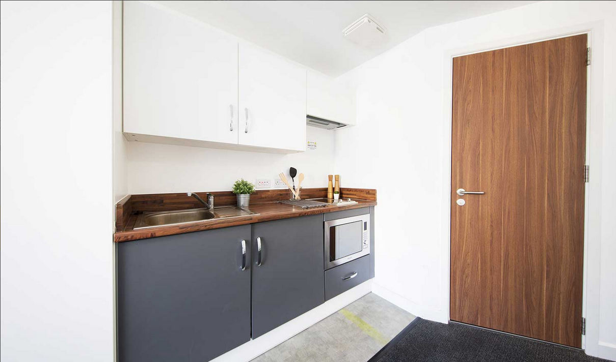 Image of Pier Quays, London