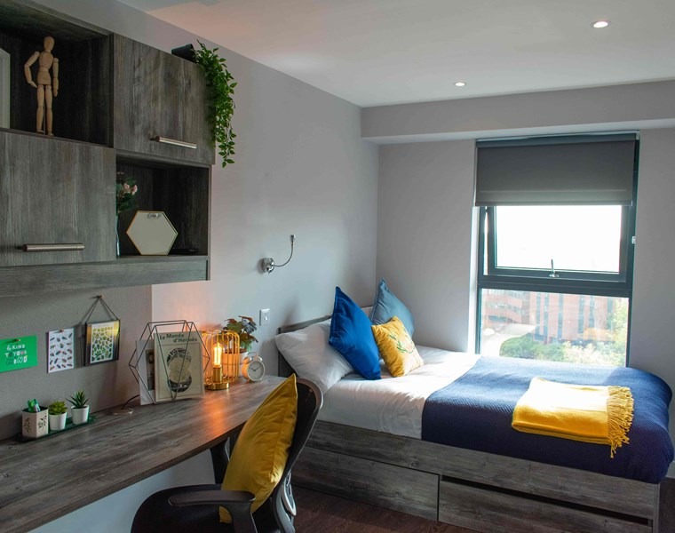 Image of Queens Court, Reading