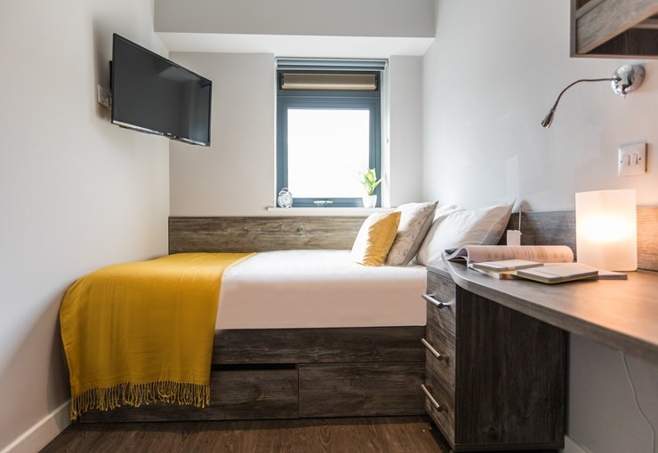 Image of Queens Court, Reading