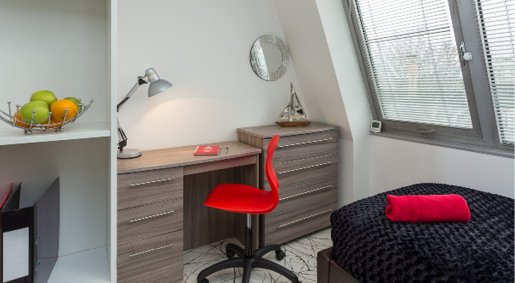 Image of Queens Gate, Southampton