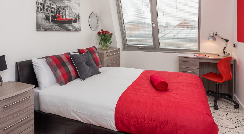 Image of Queens Gate, Southampton