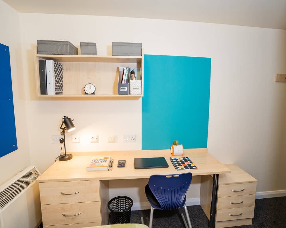 Image of Queen's Hospital Close, Birmingham