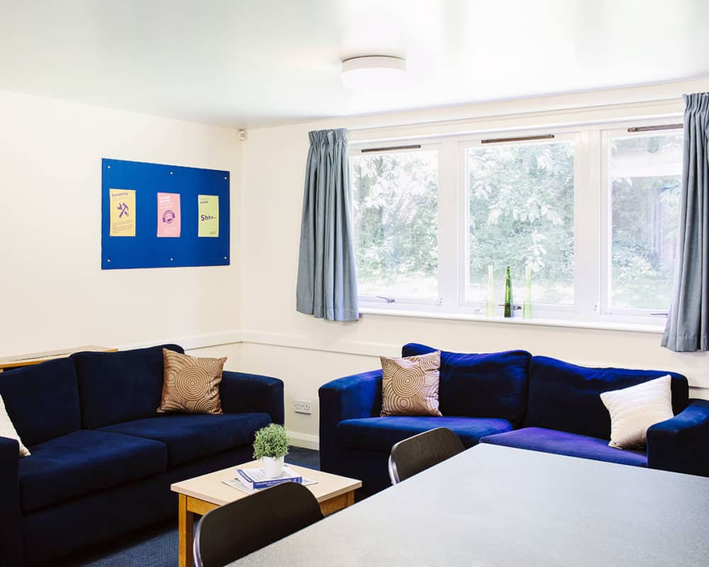 Image of Queen's Hospital Close, Birmingham