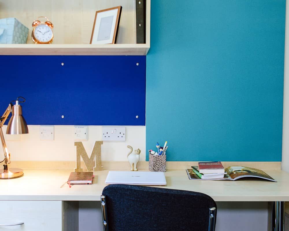 Image of Queen's Hospital Close, Birmingham