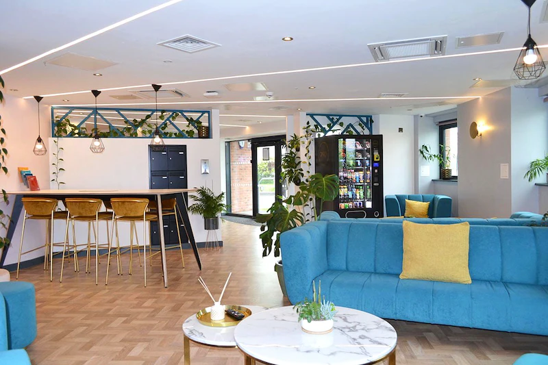 Image of Red Queen, Coventry