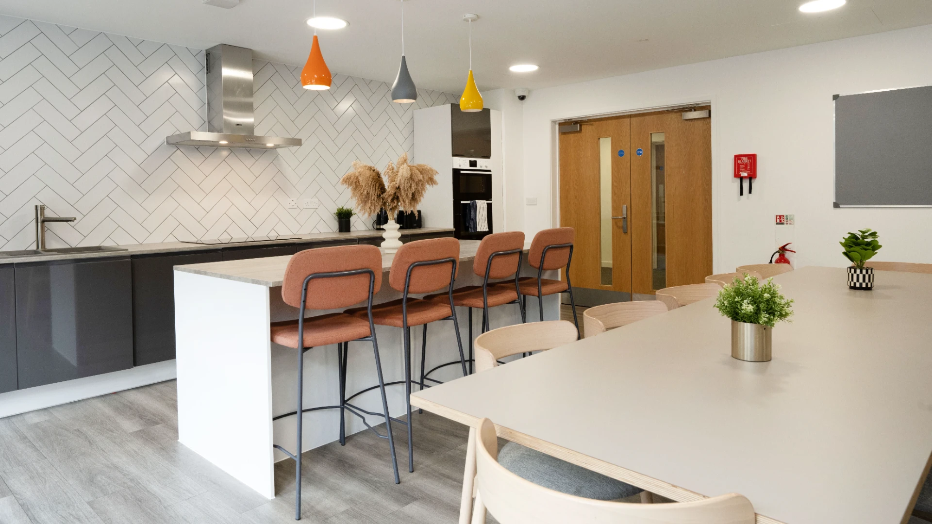 Club En-suite - image 15