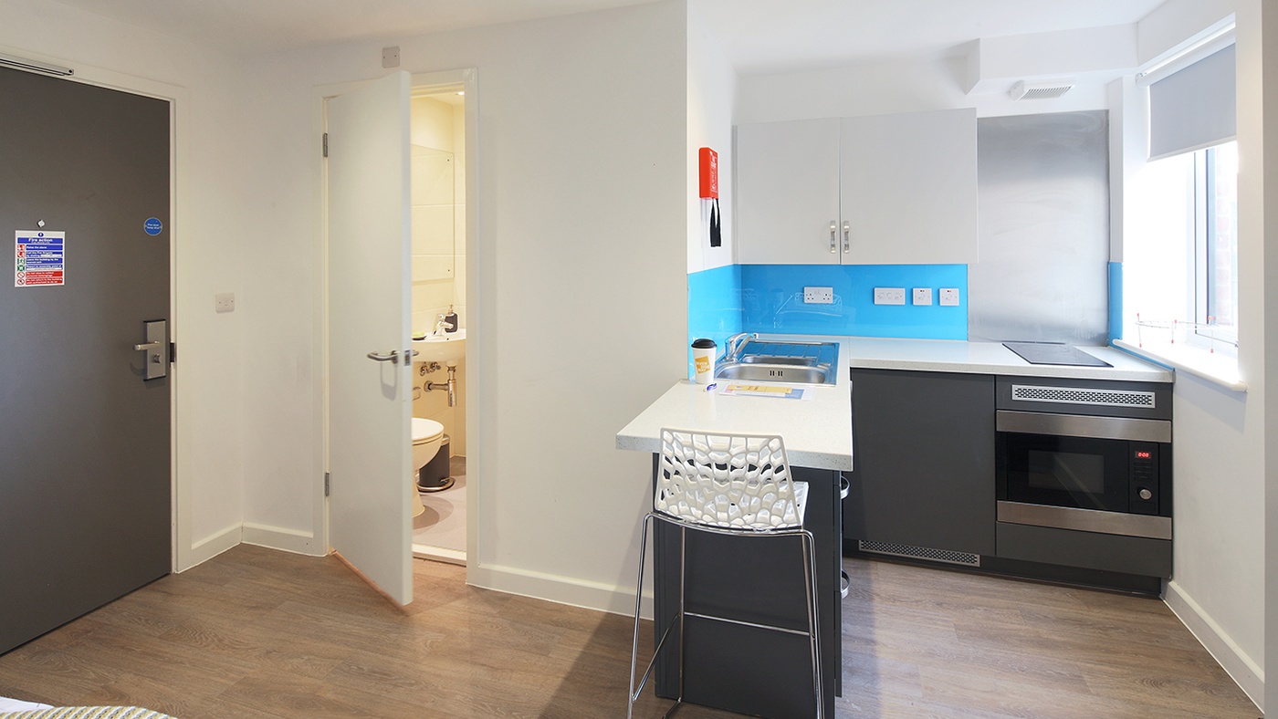 Image of Riverside Way, Winchester