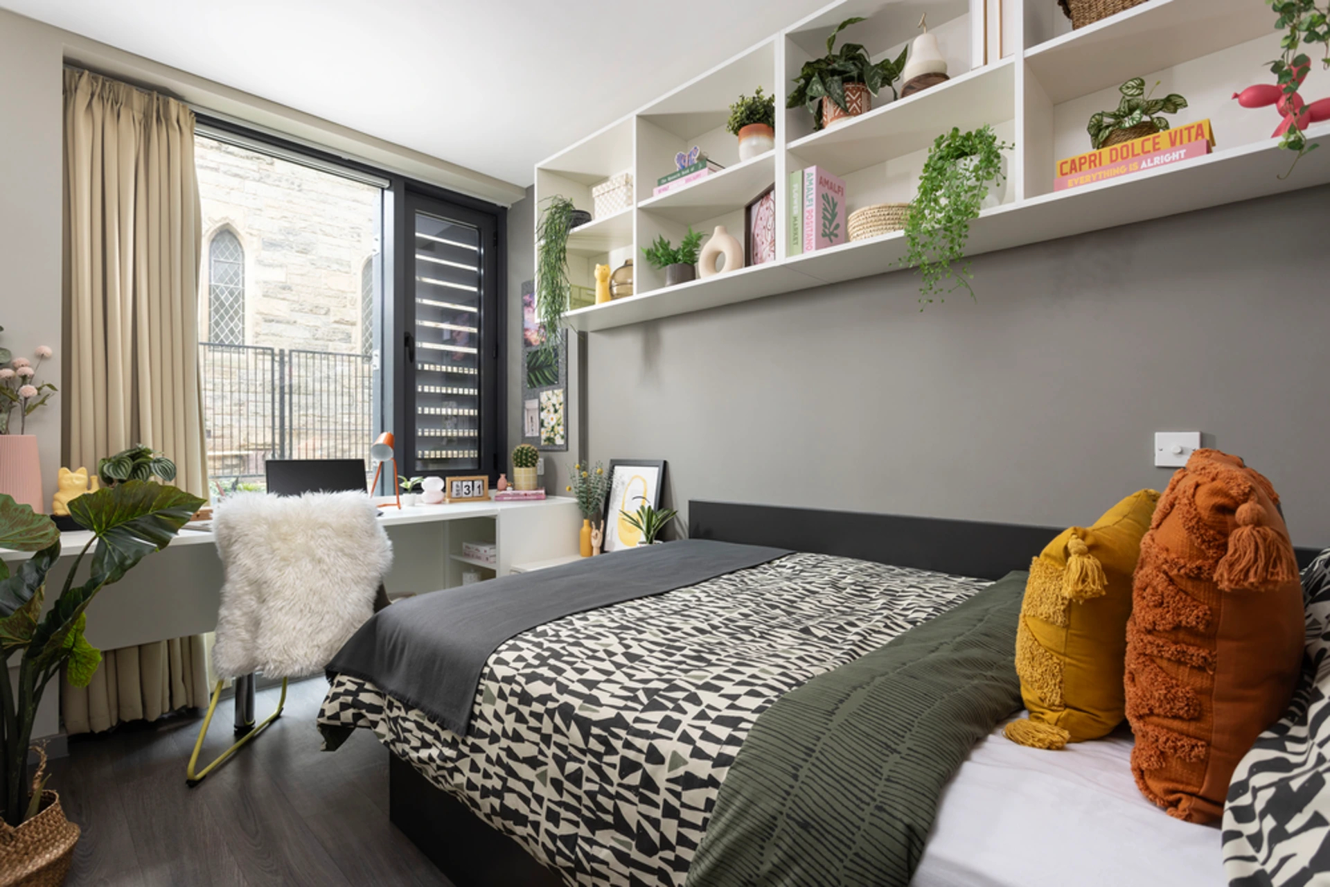 Image of Salisbury Court, Edinburgh