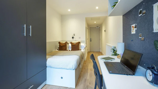 Image of Sheares Hall, Newcastle