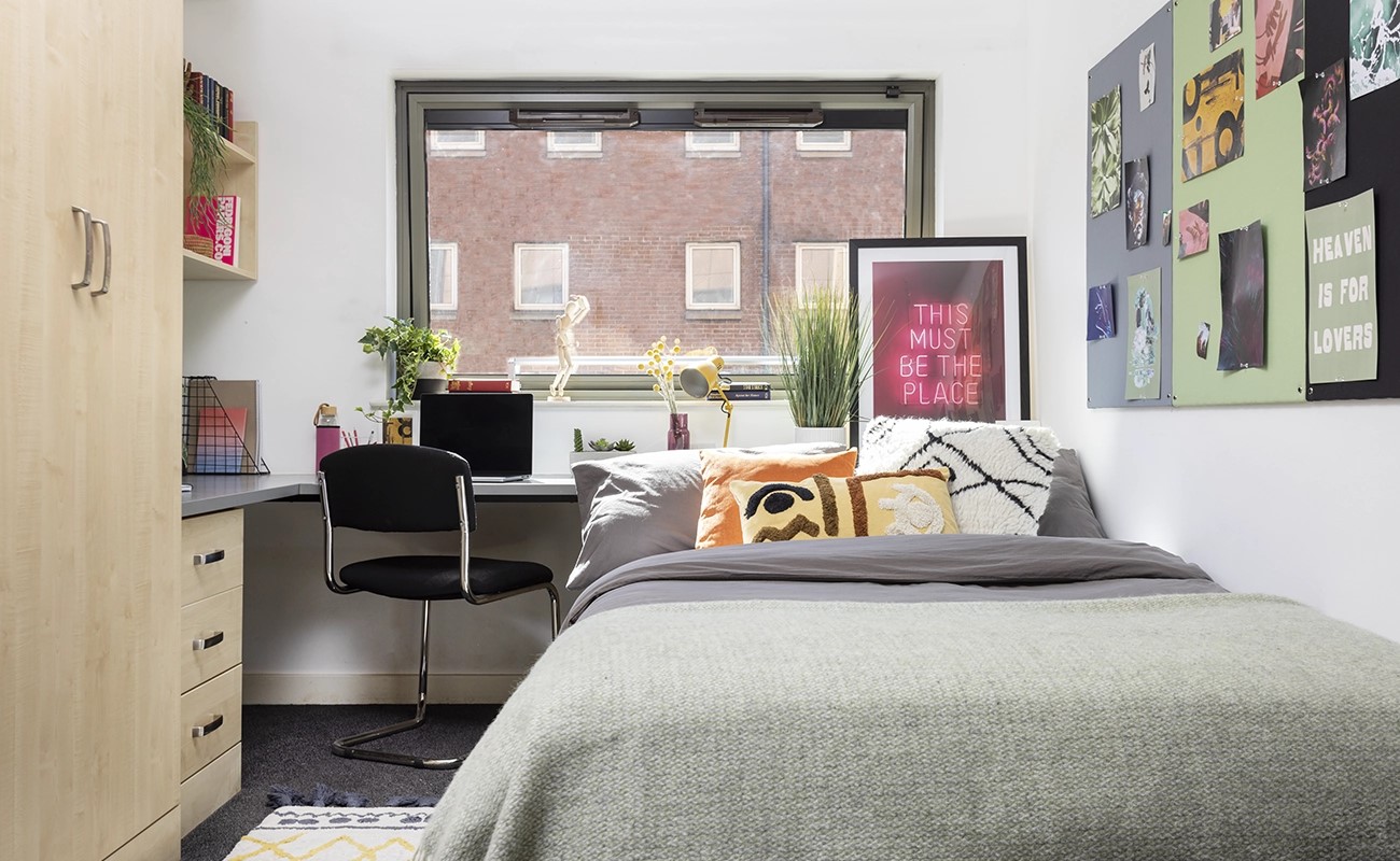 Image of Sir Charles Groves Hall, Manchester