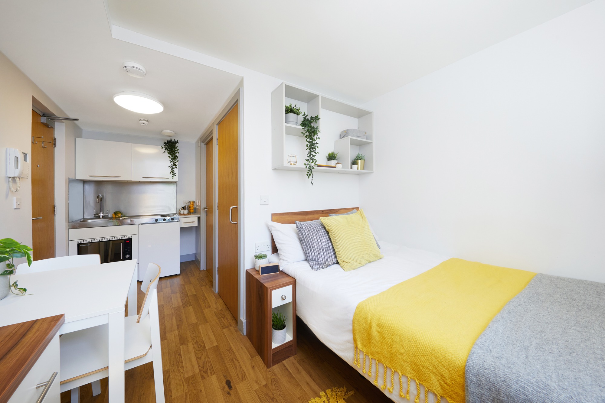 Image of St James Street, Portsmouth