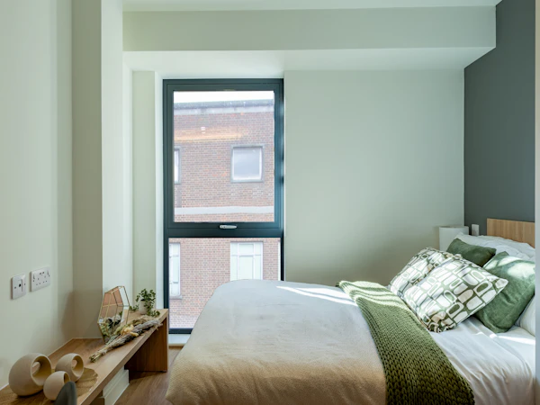 Image of Straits Aire, Leeds