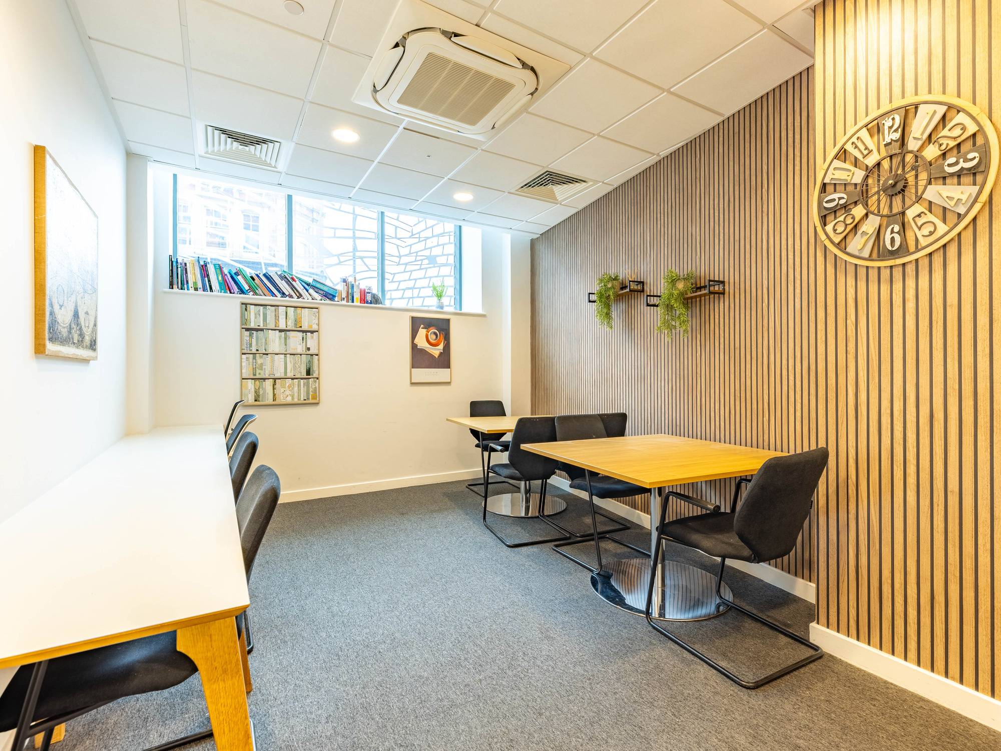 Image of Straits Manor, Sheffield