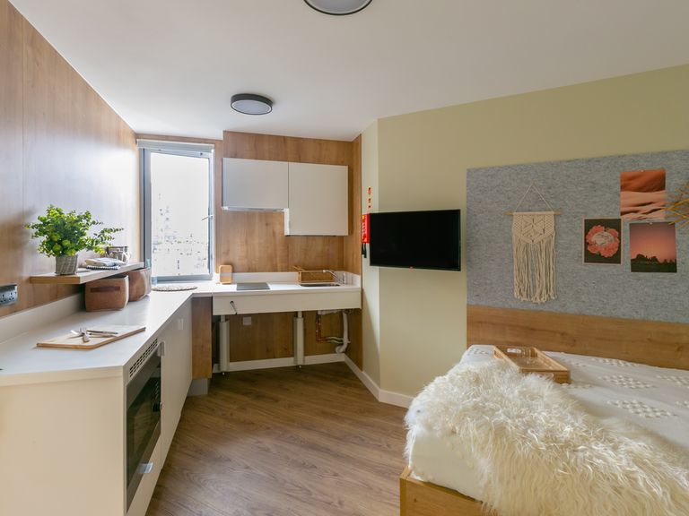 Image of The Curve, London