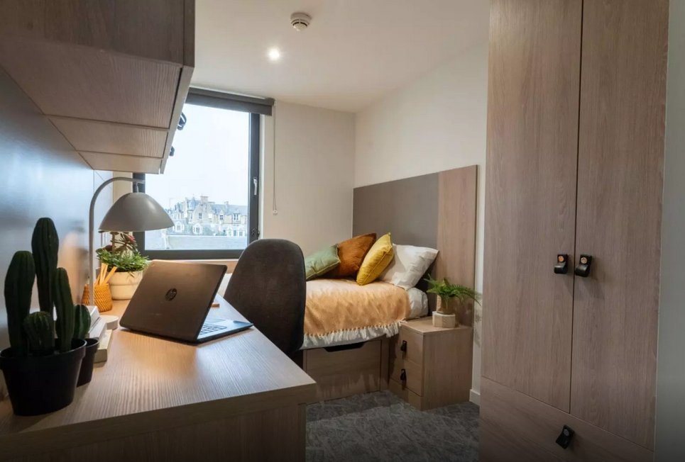 Image of The Mont, Edinburgh