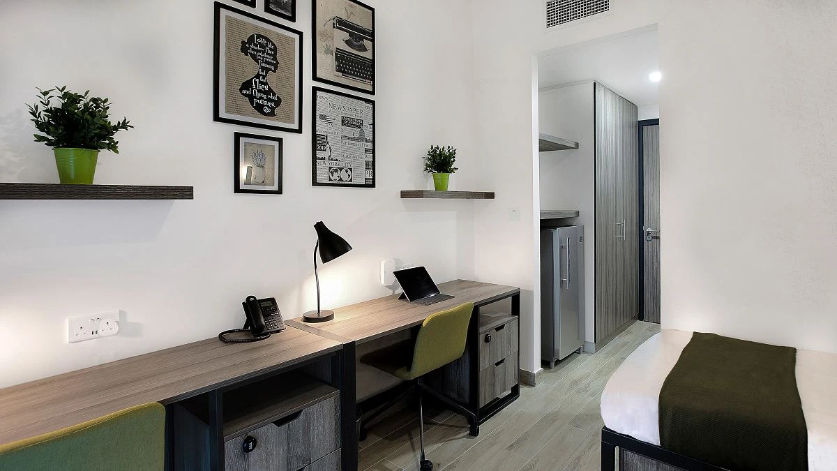 Double Room - image 18