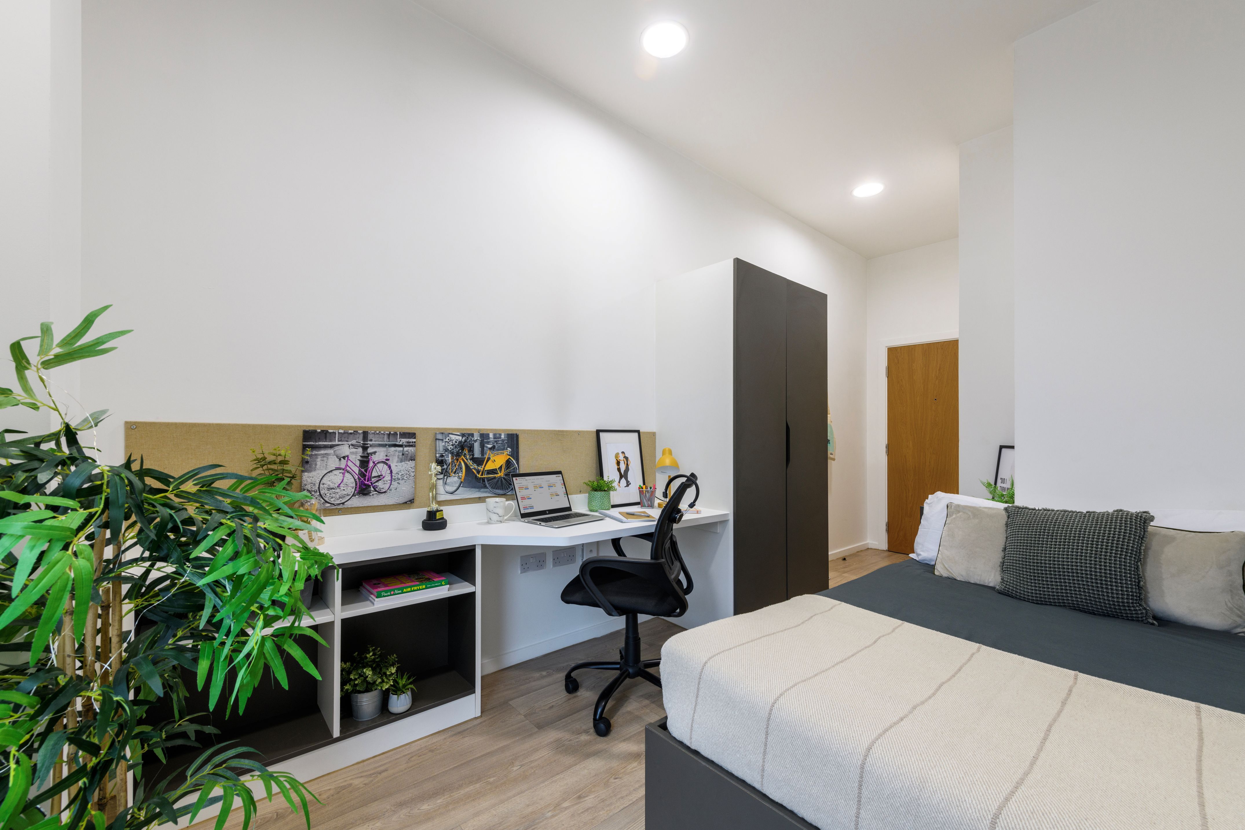 Image of The Towpath, Chester