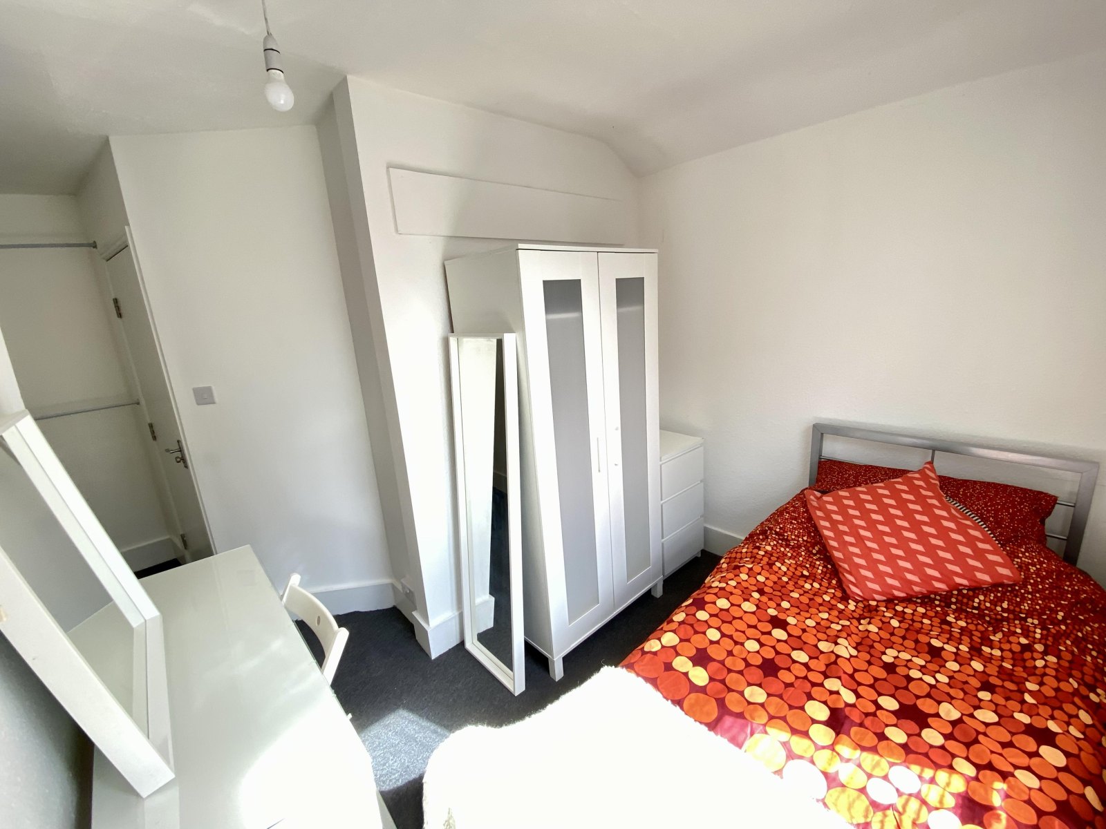 Image of Upper High Street, London