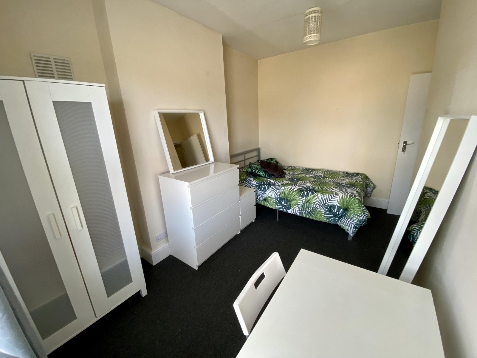 Image of Upper High Street, London