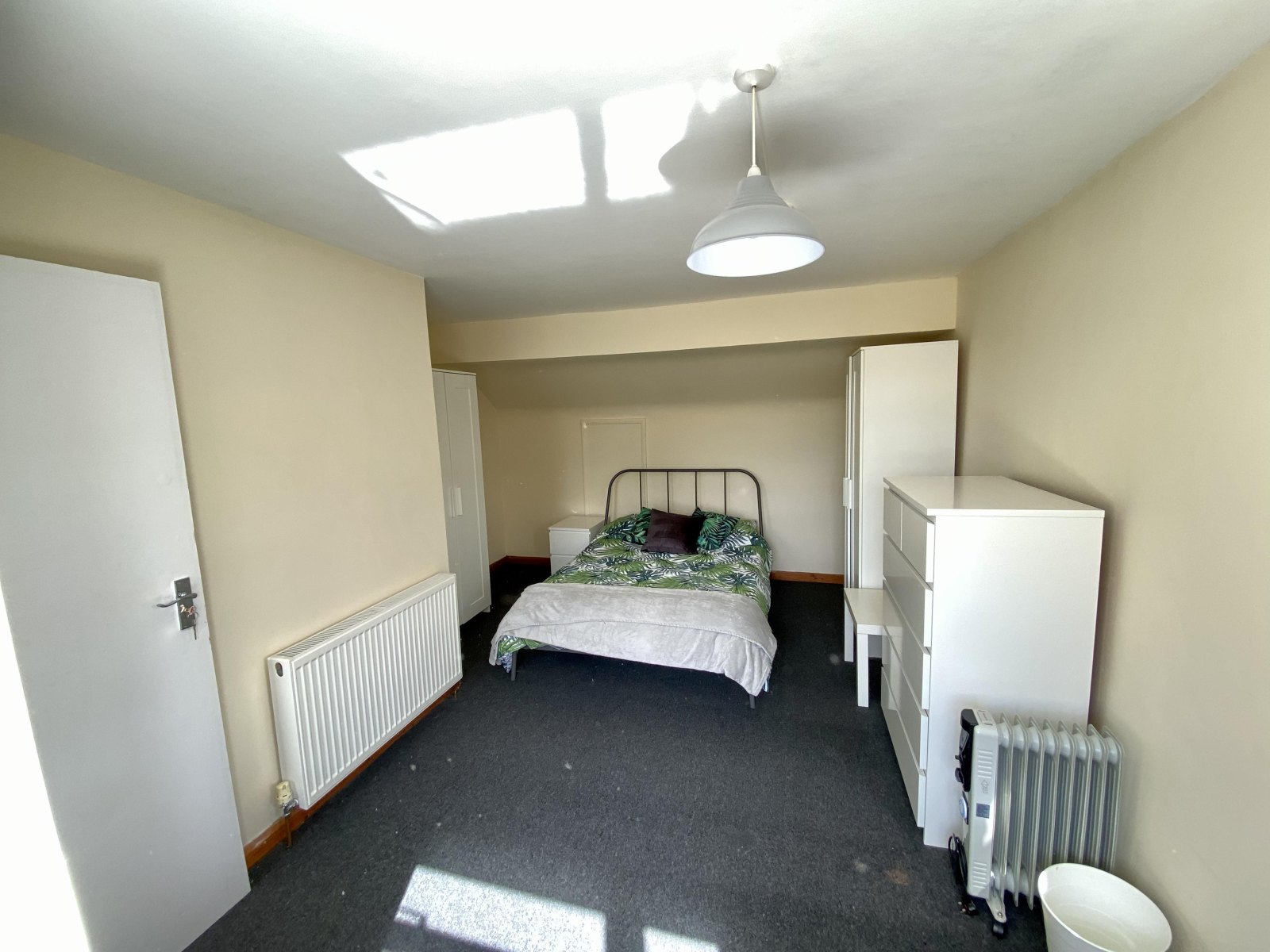 Image of Upper High Street, London