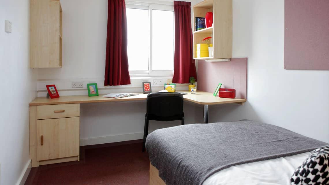 Image of Wardley House, Bradford