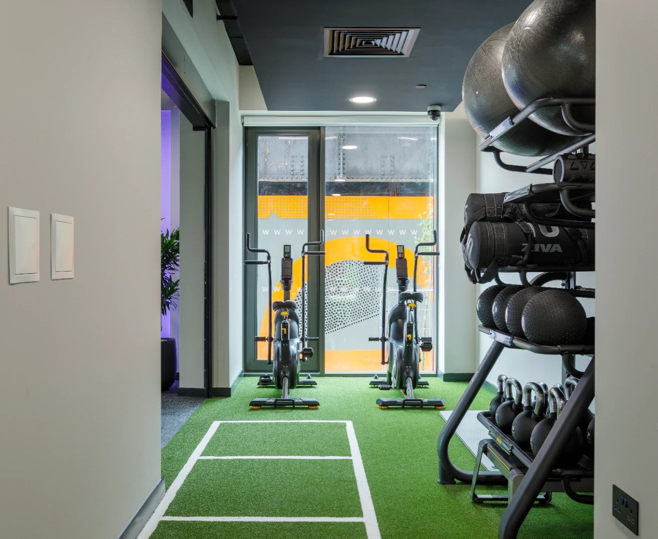 Standard Studio (Floor 11) - image 26