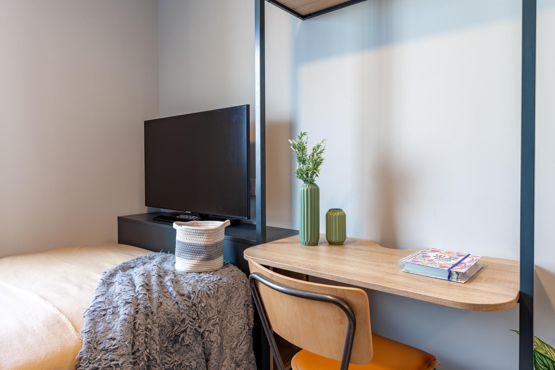 2 Bed Apartment - image 12