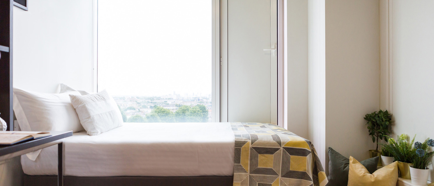2 Bed Apartment - image 9