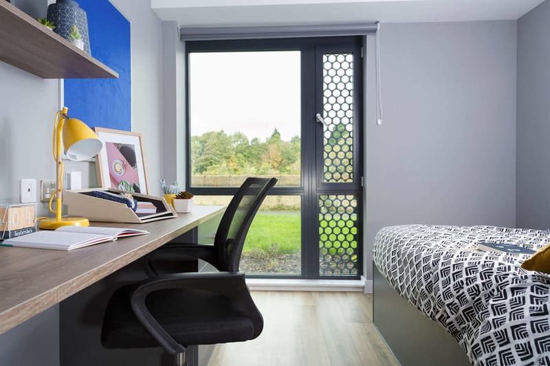 4 Bed Standard En-suite - image 8