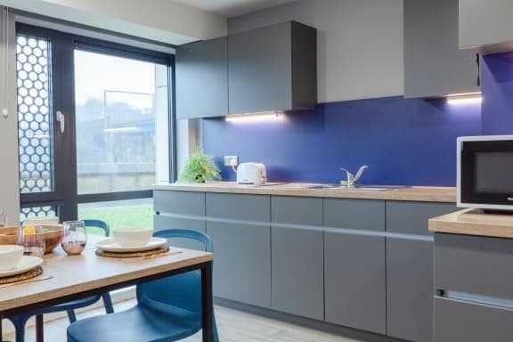 5 Bed Standard En-suite - image 7