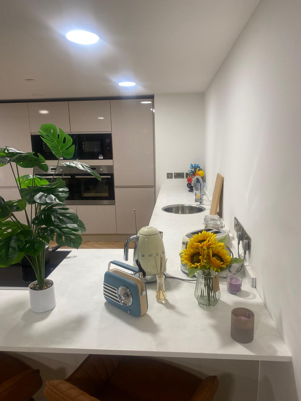5 Bedroom Apartment (Large Room) - image 17