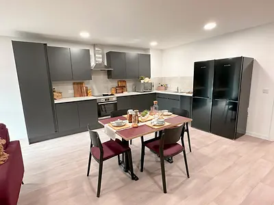Classic Plus En-suite (5-6-8 Bed) - image 7