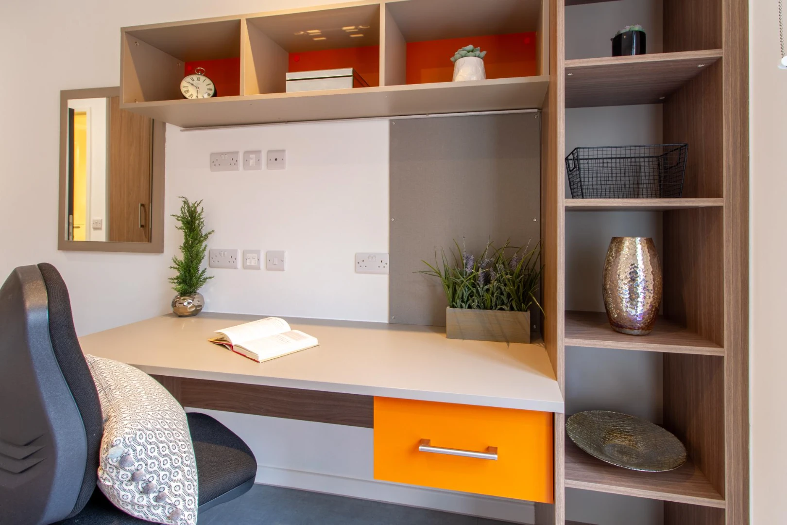 6 Bed En-suite - image 8