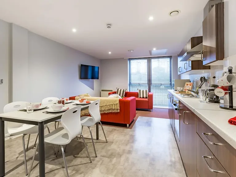 6 Bed Standard En-suite - image 11