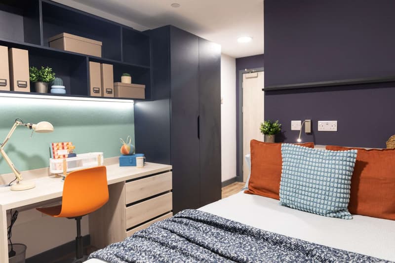 7 Bed En-suite - image 8