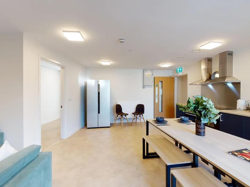 8 Bed Cluster En-suite - image 7