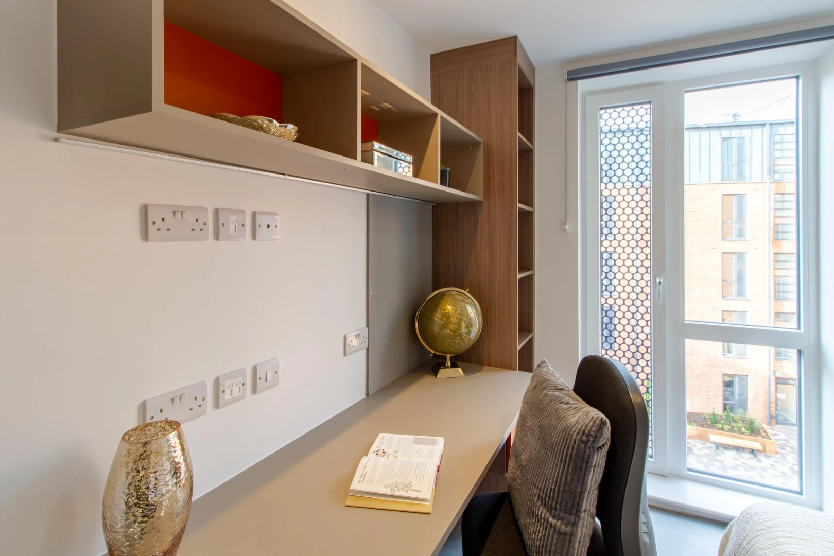 8 Bed En-suite - image 8
