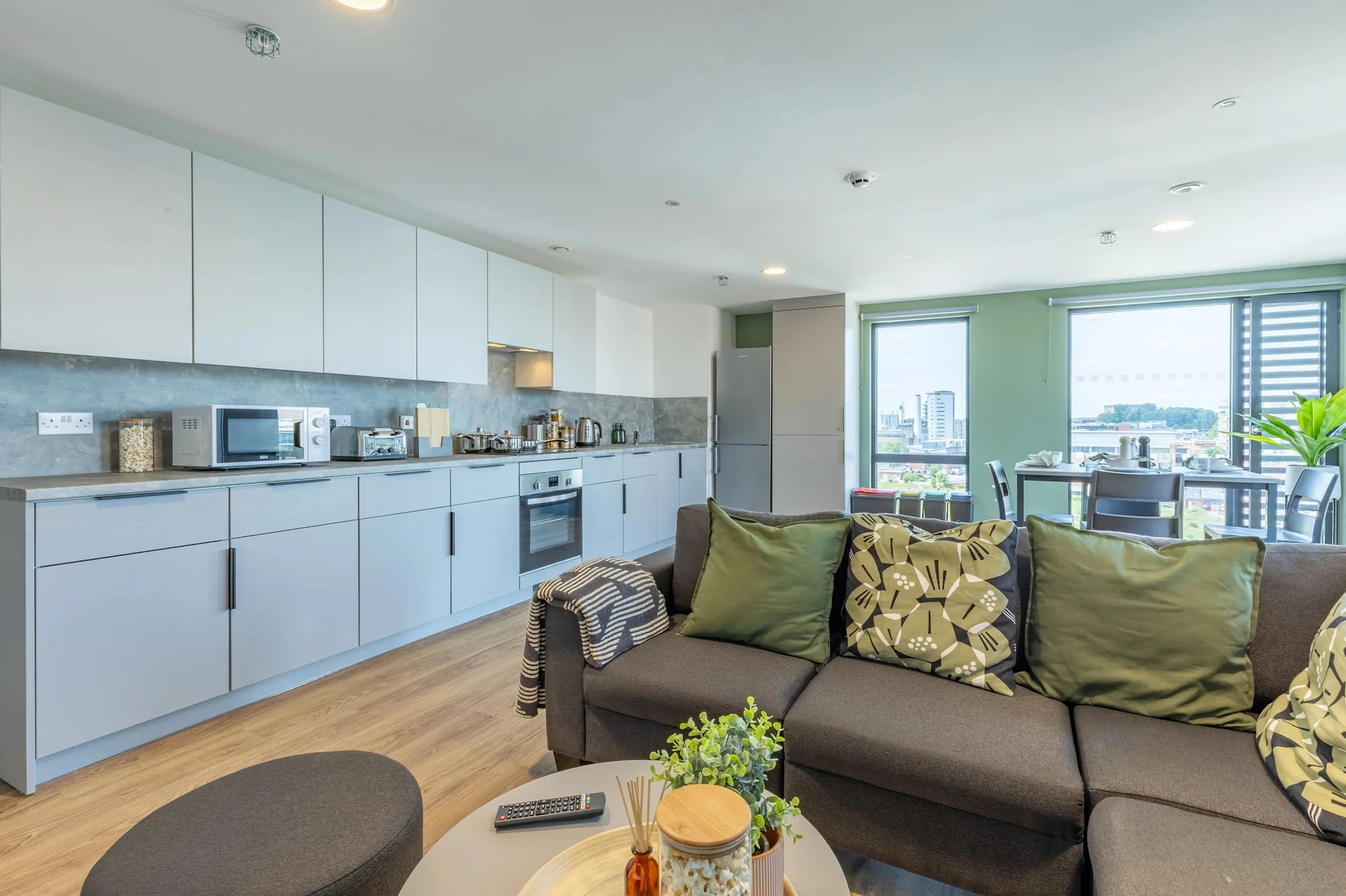 Bronze En Suite - image 9