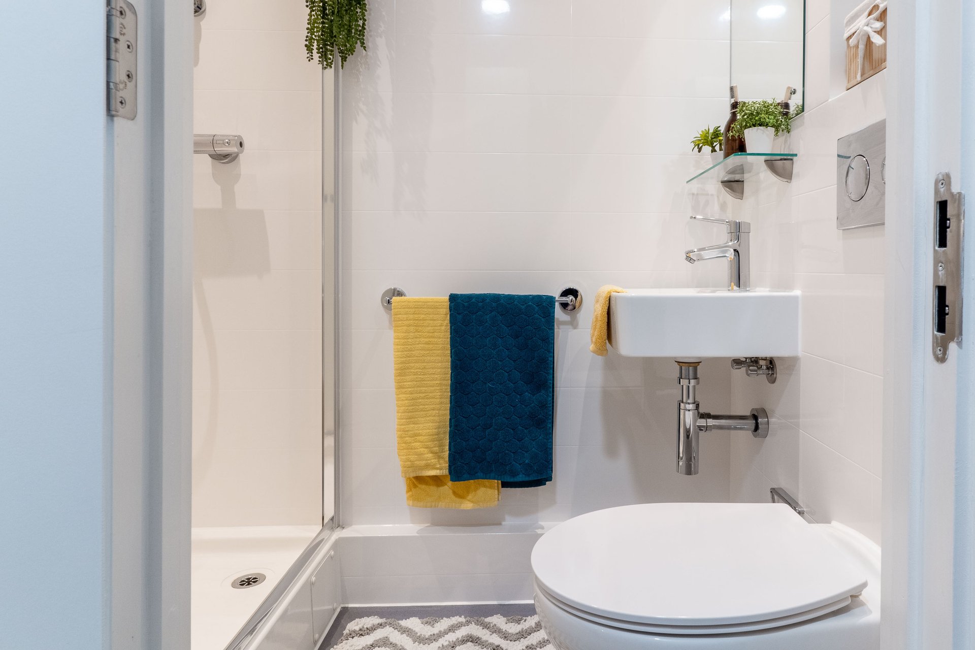 Bronze Plus Ensuite - image 15