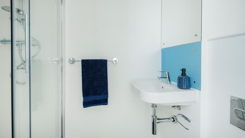 Bronze Plus Studio - image 12