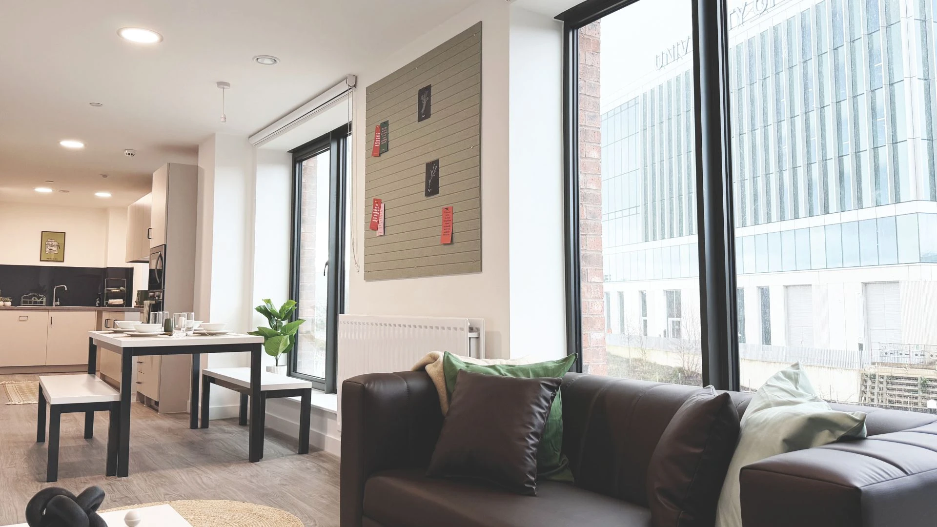 Classic 8 Bed Ensuite - image 9