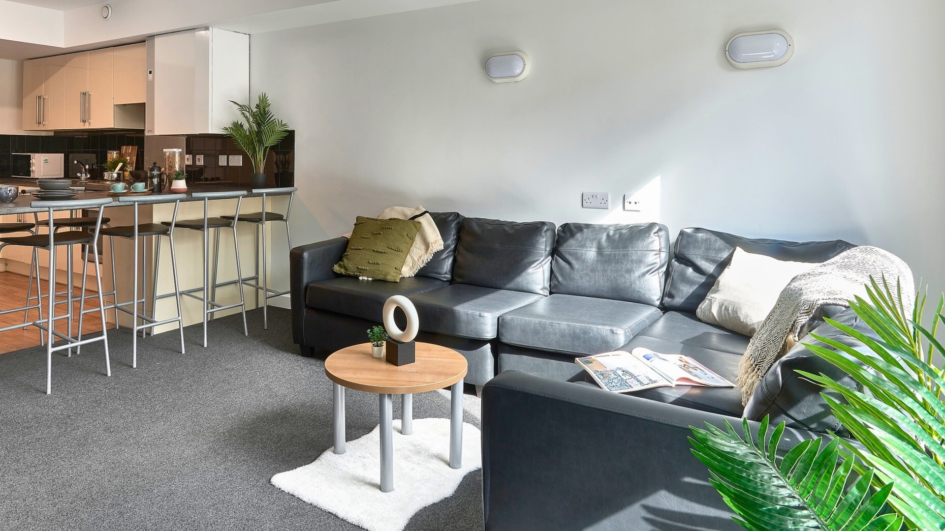 Gold En-suite - image 9