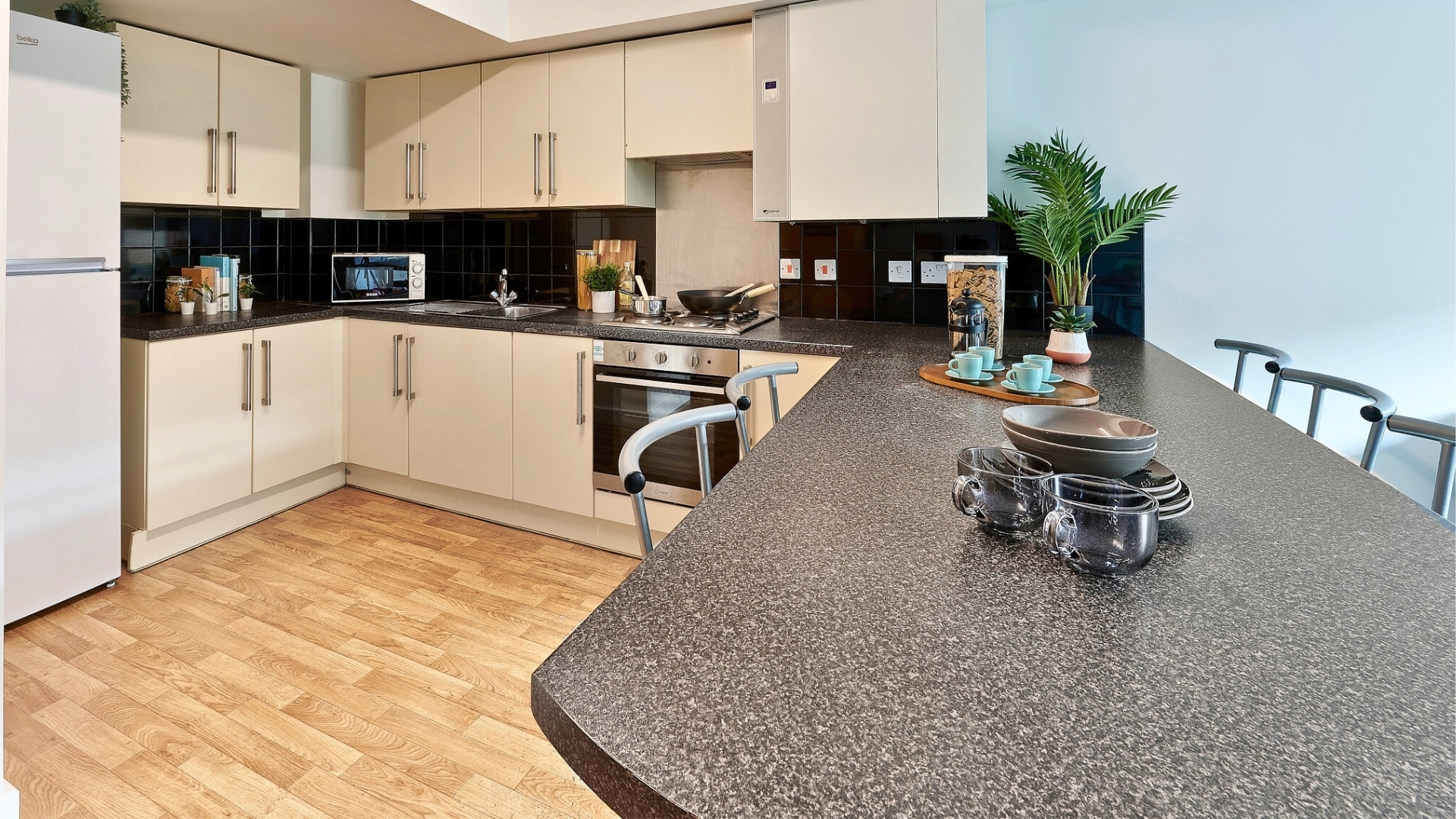 Gold En-suite - image 8