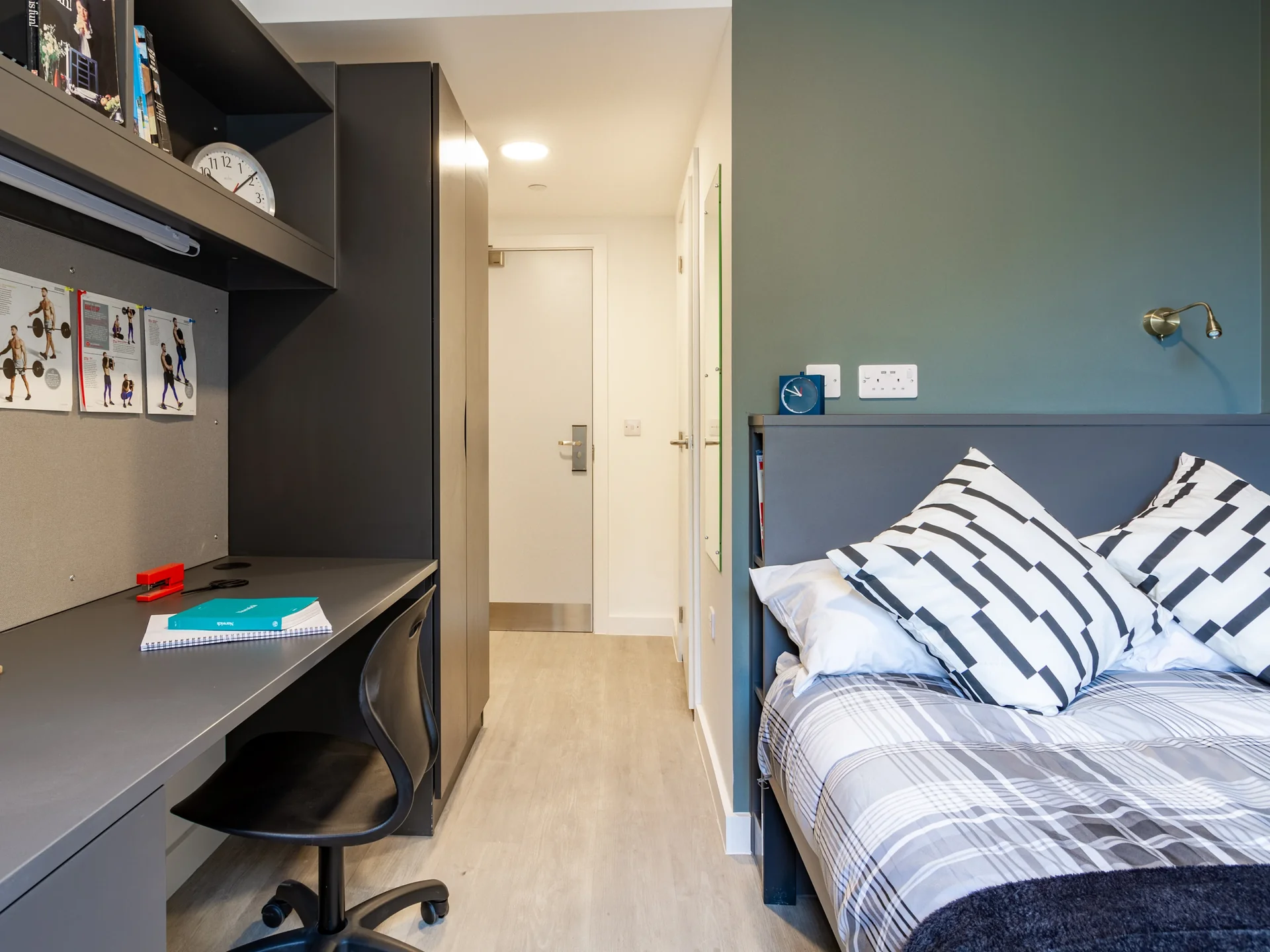Classic En Suite - image 8